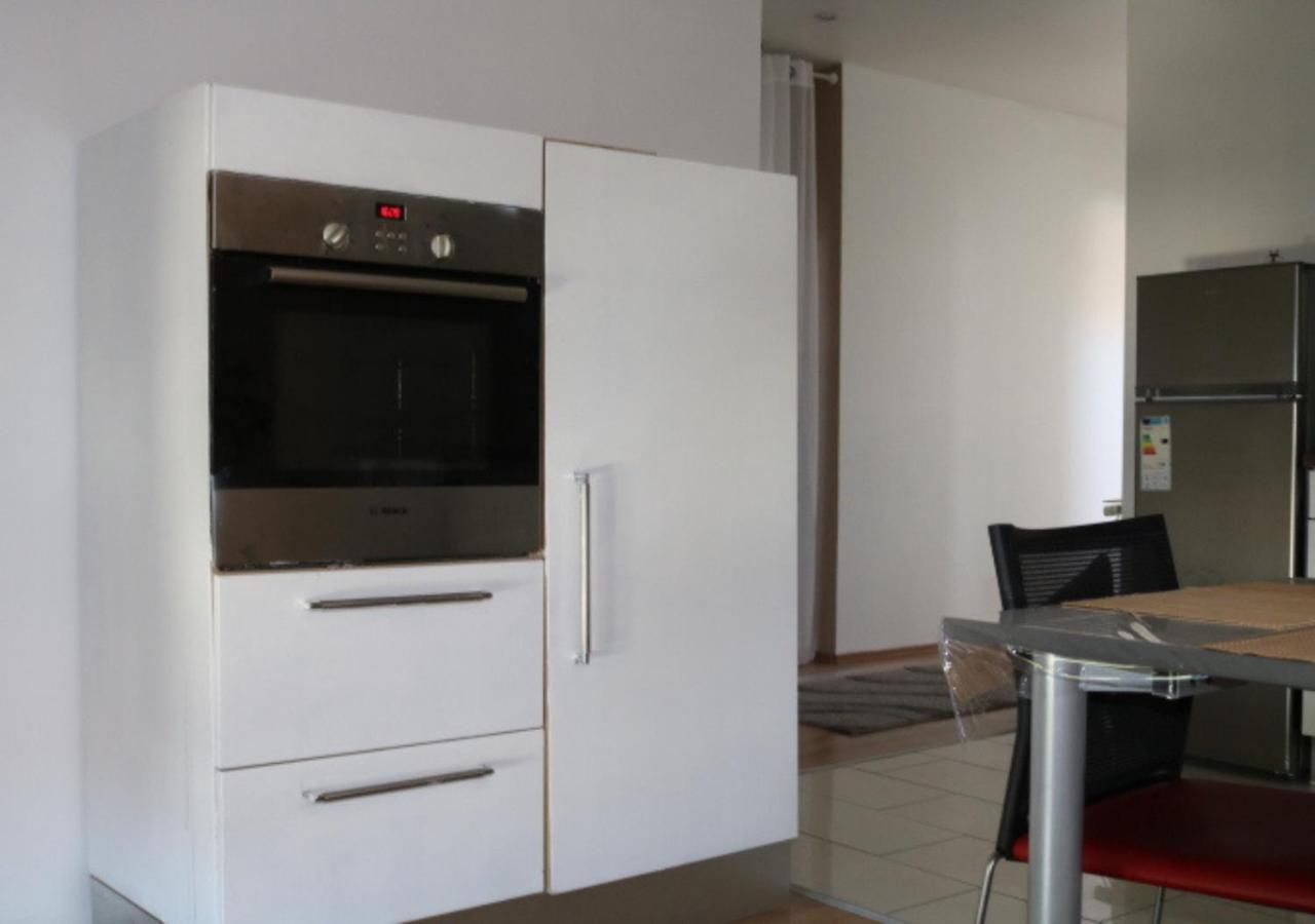 Le Wolf - 1 Chambre Dans Un T3 - 5Mn Tram Du Centre Ville - 15Mn Tram Gare Tgv Mulhouse - Wifi - Parking Ngoại thất bức ảnh