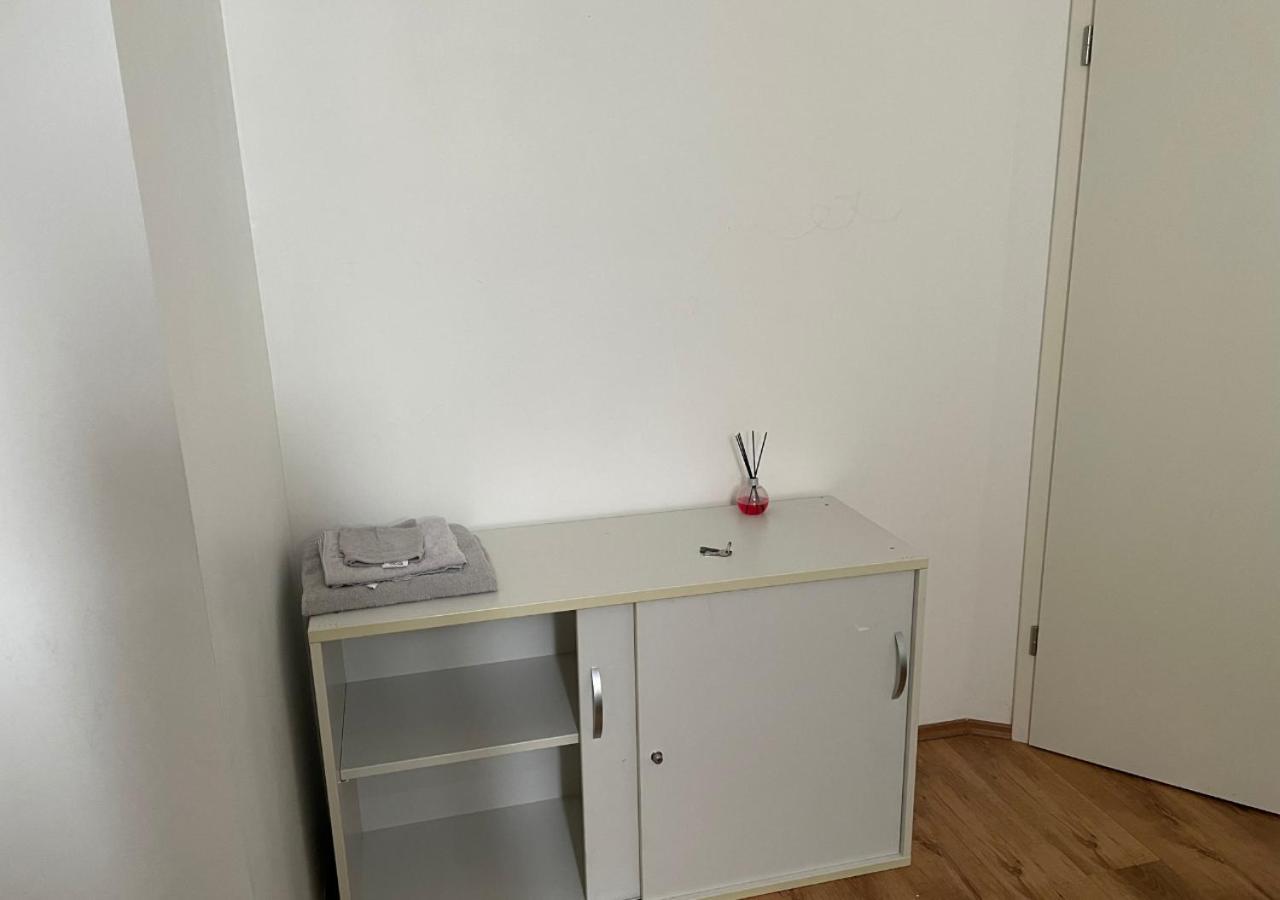 Le Wolf - 1 Chambre Dans Un T3 - 5Mn Tram Du Centre Ville - 15Mn Tram Gare Tgv Mulhouse - Wifi - Parking Ngoại thất bức ảnh