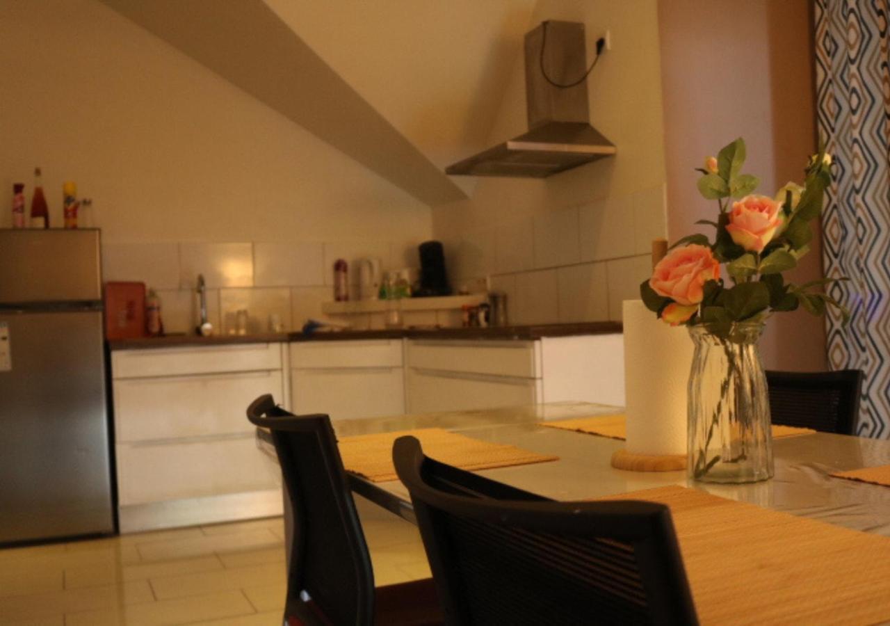 Le Wolf - 1 Chambre Dans Un T3 - 5Mn Tram Du Centre Ville - 15Mn Tram Gare Tgv Mulhouse - Wifi - Parking Ngoại thất bức ảnh